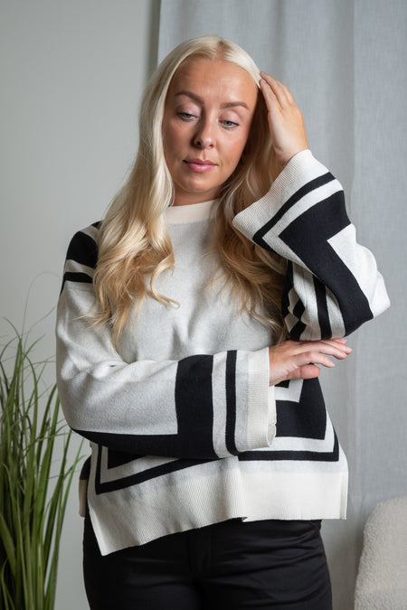 Albertine	Pattern Sweater - Ecru/Black