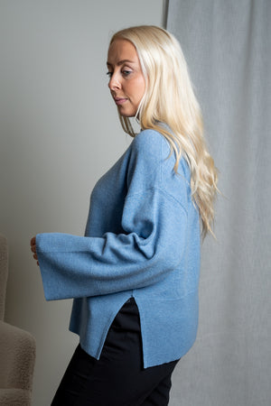 Leia	Sweater - Blue