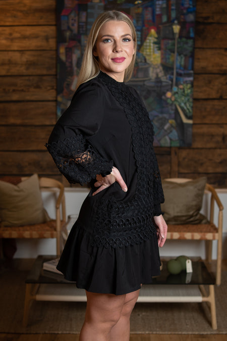Katja Embroidery Dress - Black